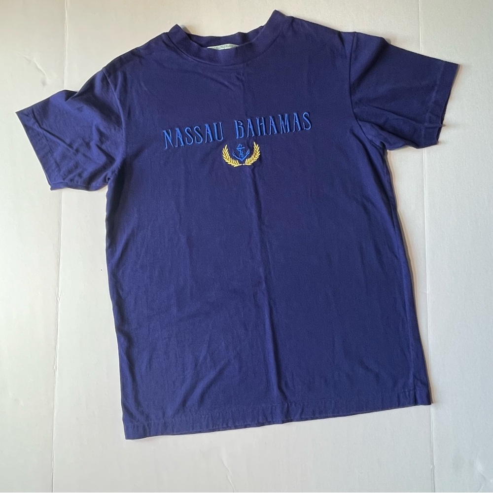 Vintage embroidered Nassau Bahamas t shirt size large